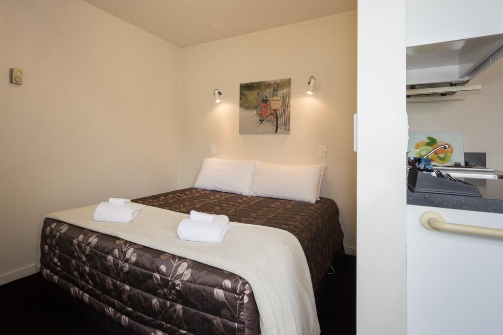 Caples Court Motel&Apartments Queenstown Extérieur photo